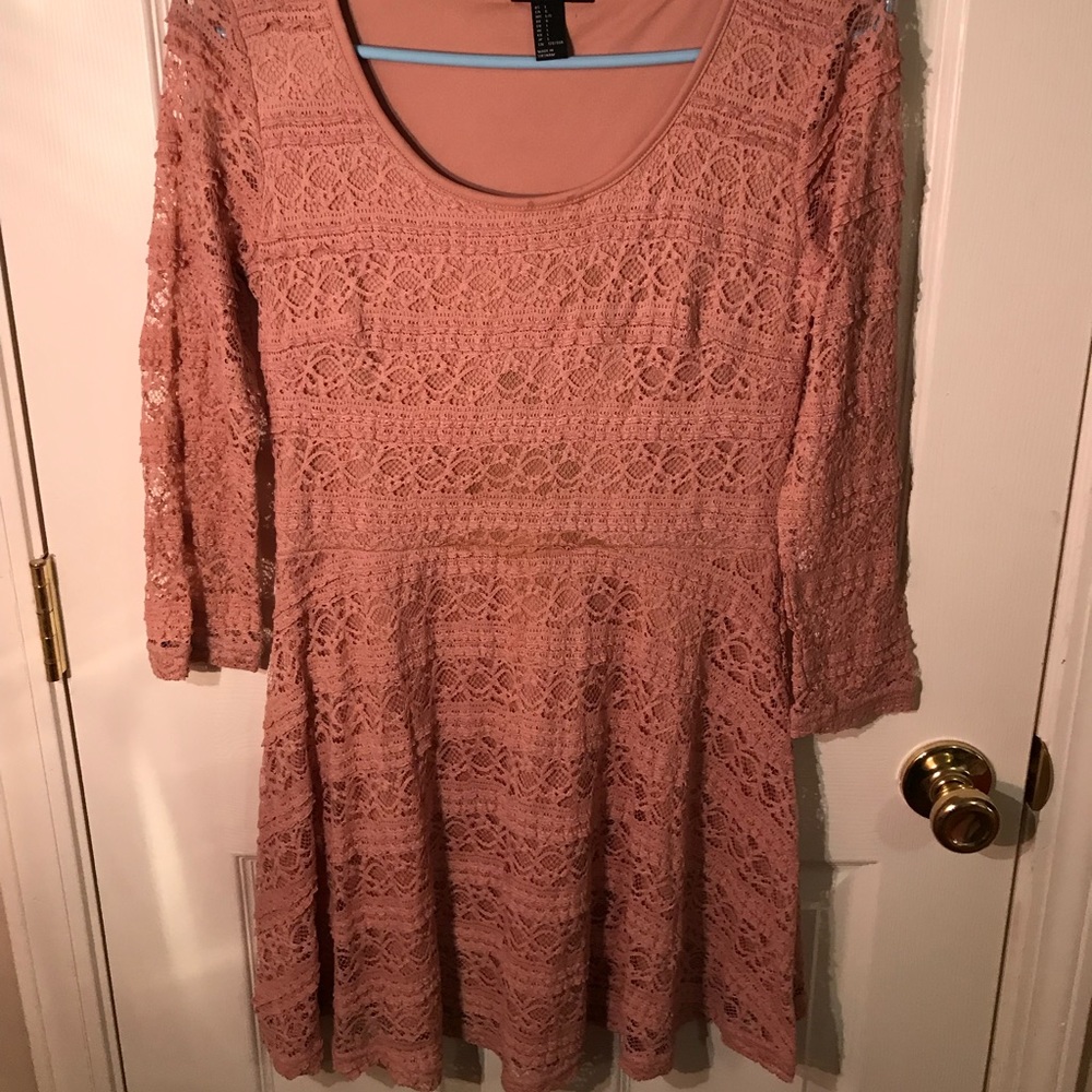 Lace pink dress